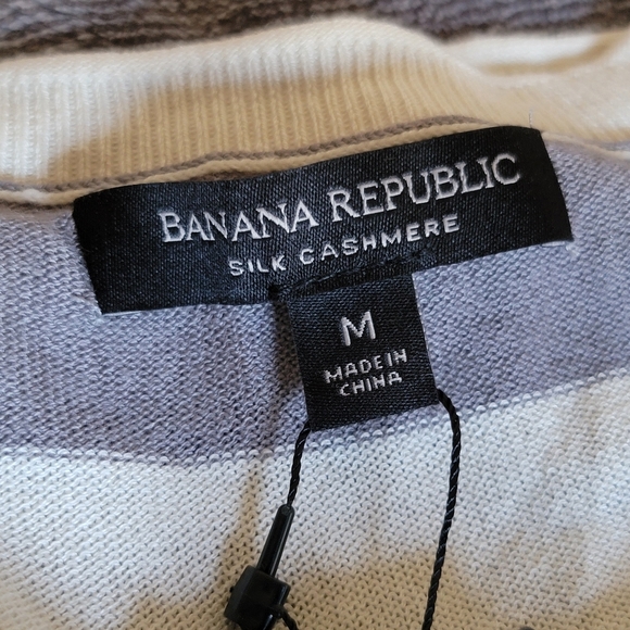 NWT Banana Republic Women's Silk And Cashmere Shirt - Gray and Cream Striped - Picture 6 of 9